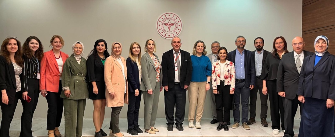 MPox (M-Çiçeği) Bilimsel Danışma Kurulu toplantısı Bakanlığımız Bilkent Yerleşkesinde 27 Mayıs 2025 tarihinde gerçekleştirildi.